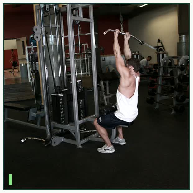 Underhand Cable Pulldowns demonstration