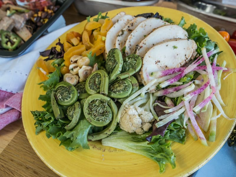 Grilled Chicken Salad with Spring Vegetables — Lunch, 618 kcal, 57g protein