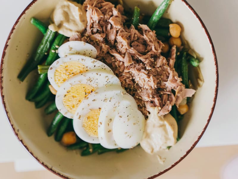 Storecupboard tuna bean salad — Lunch, 466 kcal, 23g protein